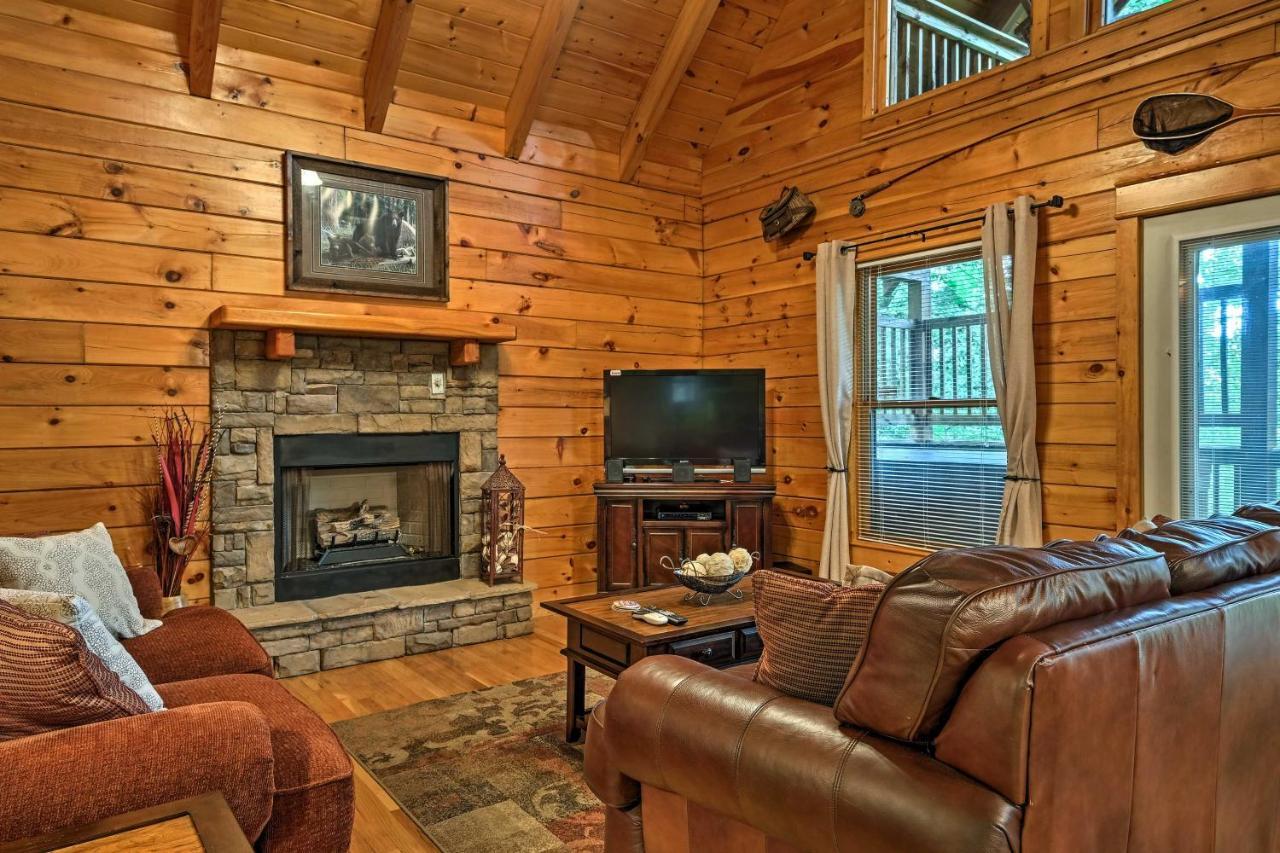 Pigeon Forge Cabin With Hot Tub, Grill And Pool Table! Villa Сивиървил Екстериор снимка