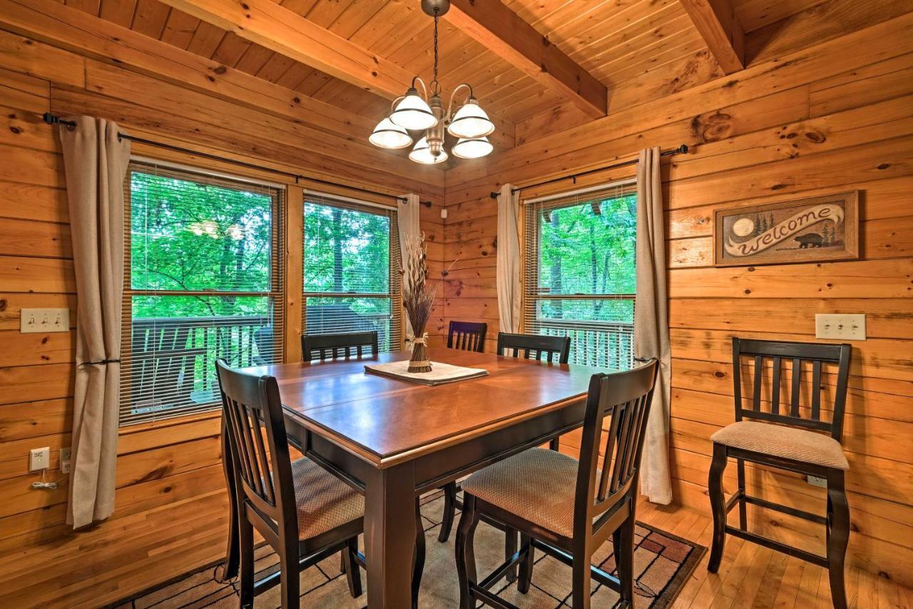 Pigeon Forge Cabin With Hot Tub, Grill And Pool Table! Villa Сивиървил Екстериор снимка