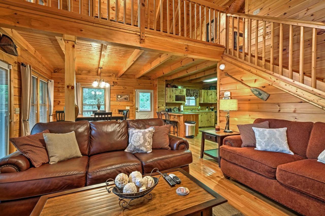 Pigeon Forge Cabin With Hot Tub, Grill And Pool Table! Villa Сивиървил Екстериор снимка