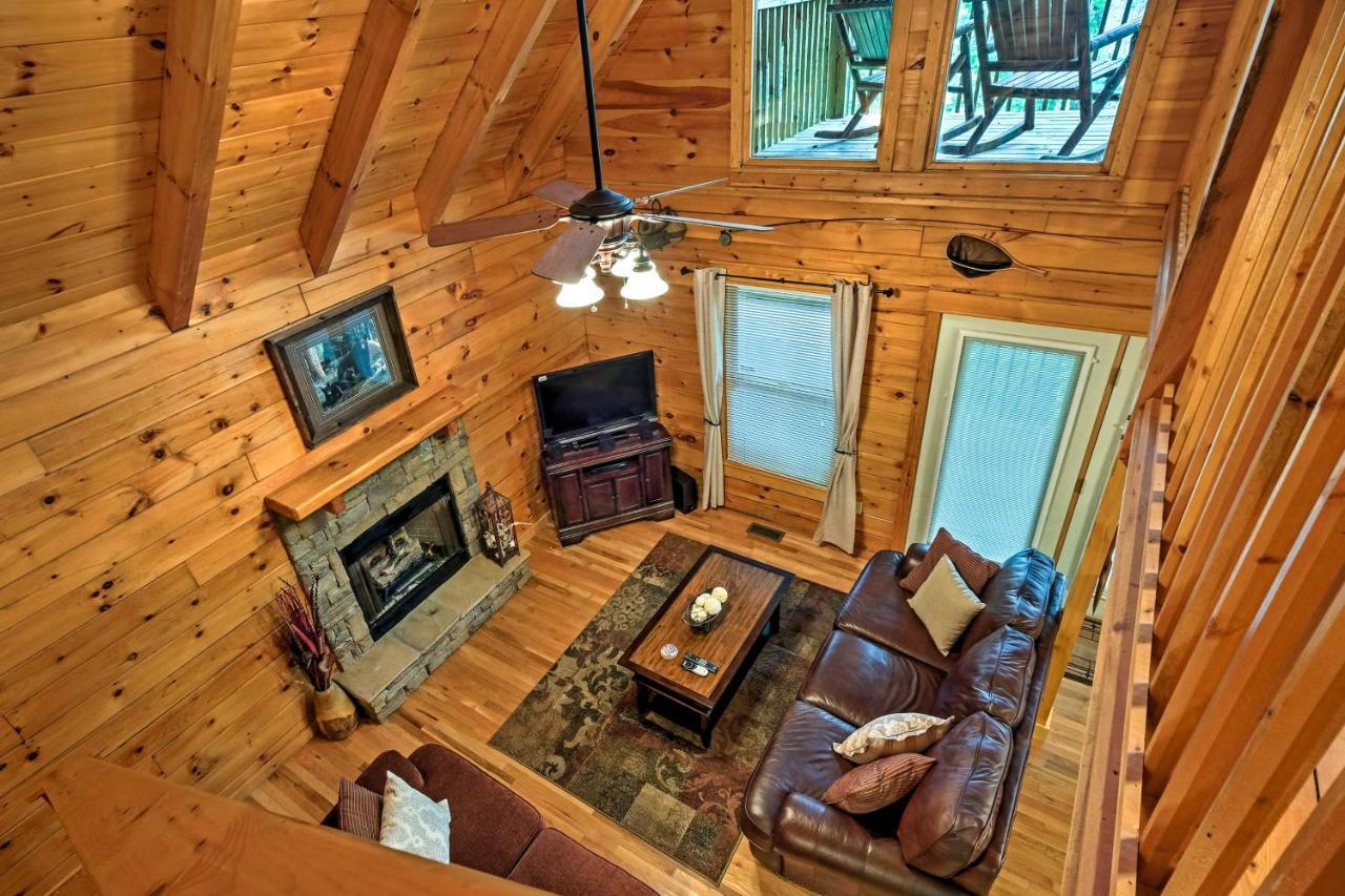 Pigeon Forge Cabin With Hot Tub, Grill And Pool Table! Villa Сивиървил Екстериор снимка