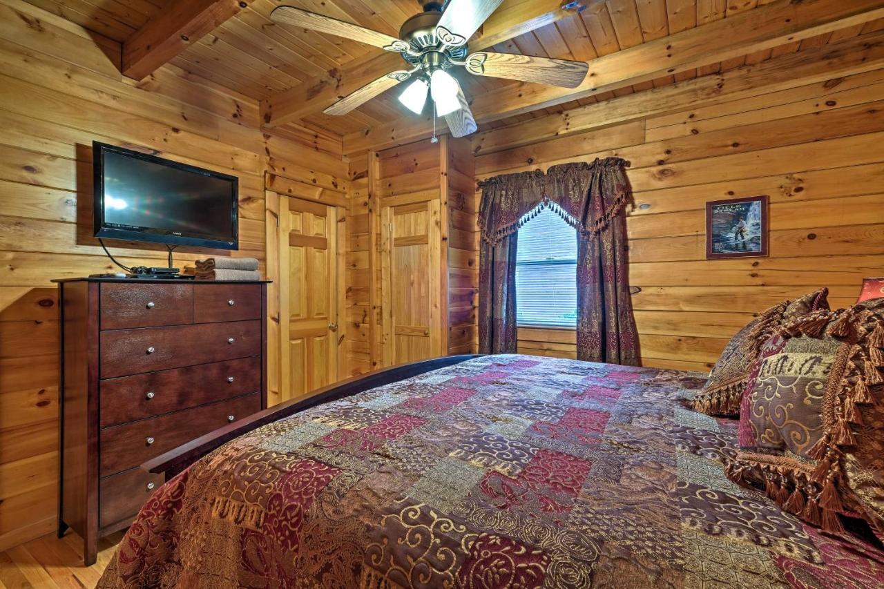 Pigeon Forge Cabin With Hot Tub, Grill And Pool Table! Villa Сивиървил Екстериор снимка